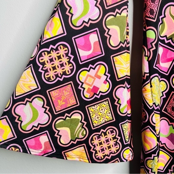 ASOS Curve Size 14 Retro Print V-Neck Flare Sleeve Mini Dress NEW - Picture 4 of 10